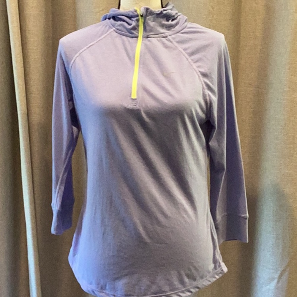 Nike Running quarter zip.  Light purple.  Size large.  Good condition.